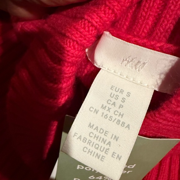 H&M S Cropped Red Pink Ribbed Turtleneck Sweater - Picture 7 of 8